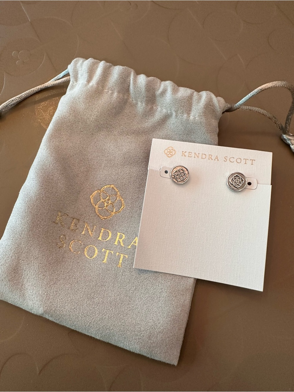 Kendra Scott Stamped Dira Stud Earrings Rhodium with Black MOP NEW